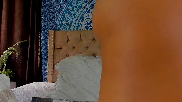 KeryHillson online show from 12.22.24