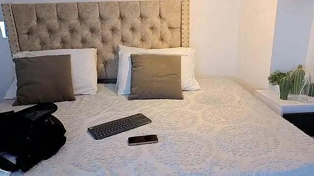 Snapshot of KeryHillson chatting on 01.17.26 KeryHillson online show from 01.17.26