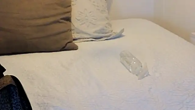 Snapshot of KeryHillson chatting on 02.12.26 KeryHillson online show from 02.12.26