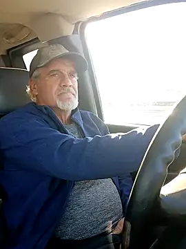 Snapshot of TTolbert chatting on 12.02.24 TTolbert online show from 12.02.24