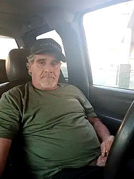 Snapshot of TTolbert chatting on 12.23.24 TTolbert online show from 12.23.24