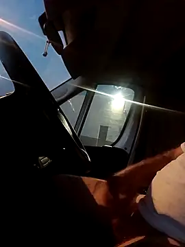 Snapshot of TTolbert chatting on 09.17.25 TTolbert online show from 09.17.25