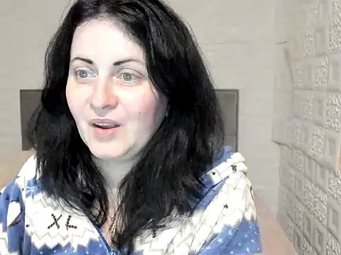 Lillian2 online show from 03.12.25