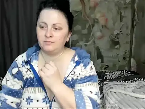 Snapshot of Lillian2 chatting on 05.07.26 Lillian2 online show from 05.07.26