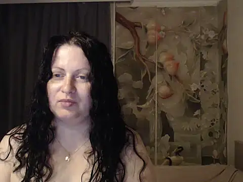 Snapshot of Lillian2 chatting on 07.23.26 Lillian2 online show from 07.23.26
