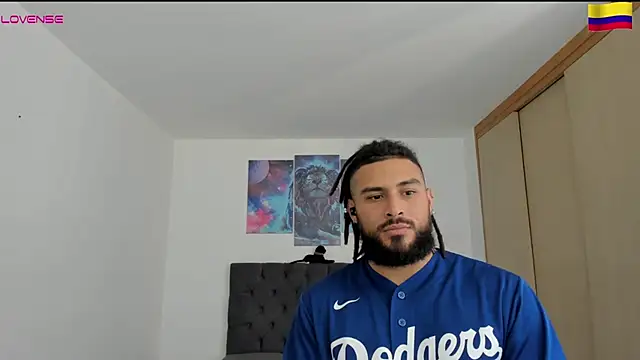 Snapshot of Louis_marley__ chatting on 12.29.24 Louis marley online show from 12.29.24