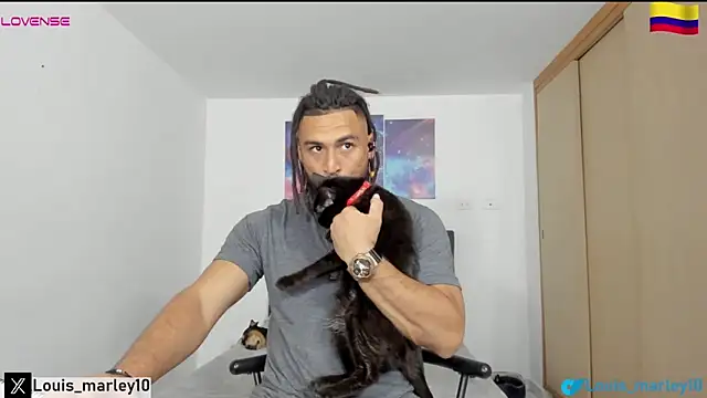 Snapshot of Louis_marley__ chatting on 02.06.25 Louis marley online show from 02.06.25