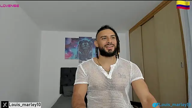 Snapshot of Louis_marley__ chatting on 02.11.25 Louis marley online show from 02.11.25