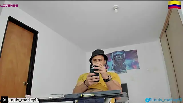 Snapshot of Louis_marley__ chatting on 03.04.25 Louis marley online show from 03.04.25