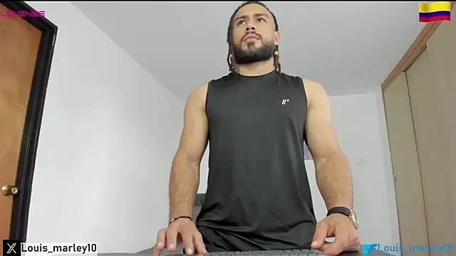 Snapshot of Louis_marley__ chatting on 03.19.25 Louis marley online show from 03.19.25