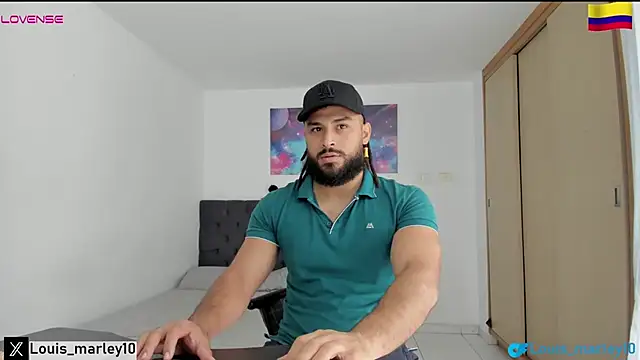 Snapshot of Louis_marley__ chatting on 09.18.25 Louis marley online show from 09.18.25