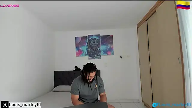 Snapshot of Louis_marley__ chatting on 11.15.25 Louis marley online show from 11.15.25