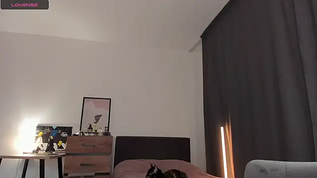 Alice Dias online show from 02.11.25