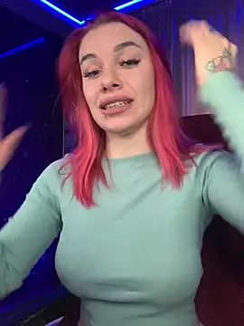 Snapshot of Queen_of_pain chatting on 01.19.25 Queen of pain online show from 01.19.25