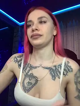 Snapshot of Queen_of_pain chatting on 01.21.25 Queen of pain online show from 01.21.25