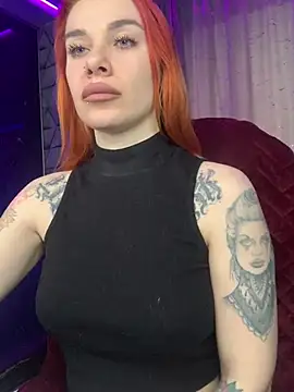 Snapshot of Queen_of_pain chatting on 02.15.25 Queen of pain online show from 02.15.25