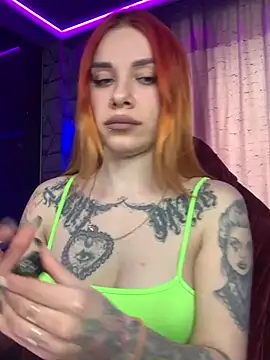 Snapshot of Queen_of_pain chatting on 02.23.25 Queen of pain online show from 02.23.25