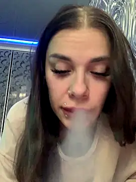 Snapshot of Queen_of_pain chatting on 09.24.25 Queen of pain online show from 09.24.25