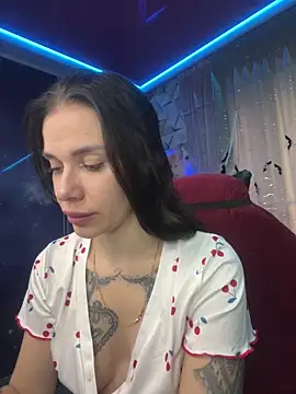 Snapshot of Queen_of_pain chatting on 11.02.25 Queen of pain online show from 11.02.25