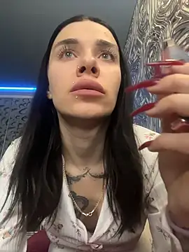 Queen of pain online show from 03.04.26