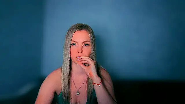 iam Venus online show from 04.24.26