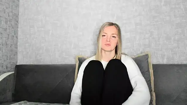 Snapshot of iam_Venus chatting on 04.30.26 iam Venus online show from 04.30.26