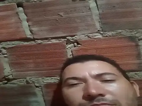 Snapshot of w31 chatting on 10.23.25 w31 online show from 10.23.25