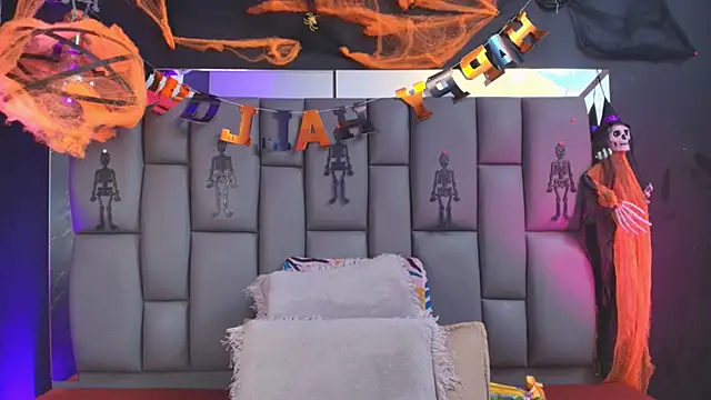  MiaBrown  online show from 10.29.25