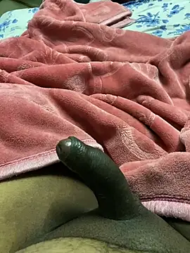 Snapshot of Honeydick7 chatting on 02.05.25 Honeydick7 online show from 02.05.25