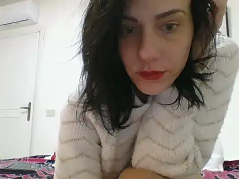 Emyly83 online show from 12.08.24