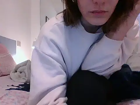 Emyly83 online show from 01.05.25