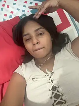 Snapshot of Aleja_DANS chatting on 12.21.24 Aleja DANS online show from 12.21.24