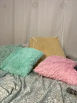 Snapshot of Aleja_DANS chatting on 03.01.25 Aleja DANS online show from 03.01.25