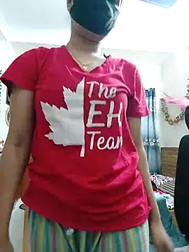 Snapshot of Suvosri chatting on 01.28.25 Suvosri online show from 01.28.25