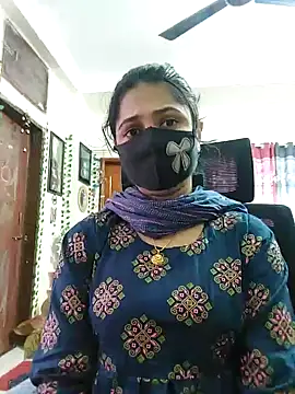 Snapshot of Suvosri chatting on 01.30.25 Suvosri online show from 01.30.25