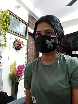 Snapshot of Suvosri chatting on 01.31.25 Suvosri online show from 01.31.25