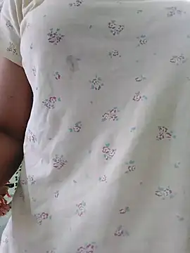 Snapshot of Suvosri chatting on 02.06.25 Suvosri online show from 02.06.25