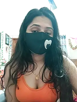 Snapshot of Suvosri chatting on 02.13.25 Suvosri online show from 02.13.25