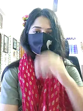 Snapshot of Suvosri chatting on 02.24.25 Suvosri online show from 02.24.25