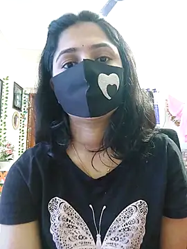 Snapshot of Suvosri chatting on 02.27.25 Suvosri online show from 02.27.25