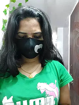 Snapshot of Suvosri chatting on 03.08.25 Suvosri online show from 03.08.25