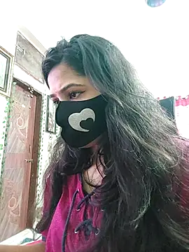 Snapshot of Suvosri chatting on 03.10.25 Suvosri online show from 03.10.25