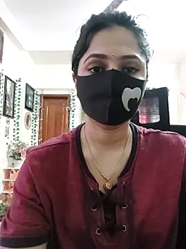 Snapshot of Suvosri chatting on 03.10.25 Suvosri online show from 03.10.25