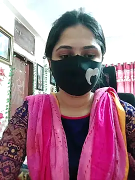 Snapshot of Suvosri chatting on 03.17.25 Suvosri online show from 03.17.25