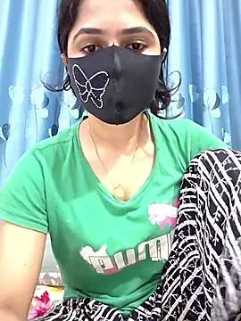 Snapshot of Suvosri chatting on 10.14.25 Suvosri online show from 10.14.25