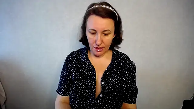 DonnaMagdalena online show from 03.29.26