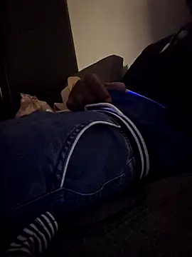 Snapshot of Z3US_UP_1 chatting on 09.15.25 Z3US UP 1 online show from 09.15.25