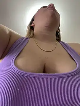 Snapshot of Celestedubois chatting on 06.19.26 Celestedubois online show from 06.19.26
