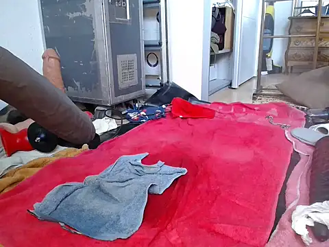 Snapshot of natjuk chatting on 10.26.25 natjuk online show from 10.26.25