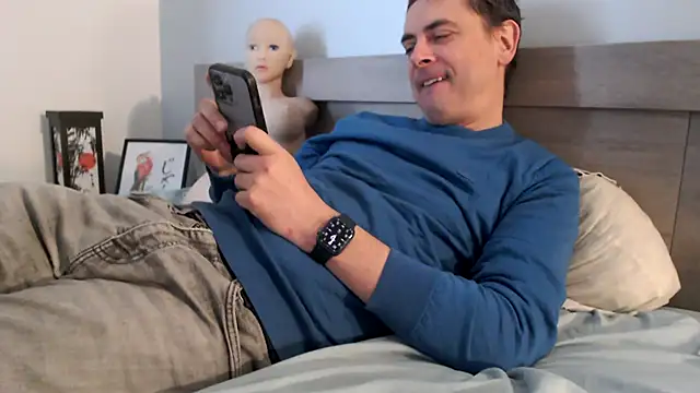 Snapshot of freddy0222222 chatting on 10.14.25 freddy0222222 online show from 10.14.25